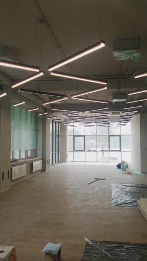 Краткий видеодневник ремонта офисного бизнес центра 6000м2 в Иркутске.