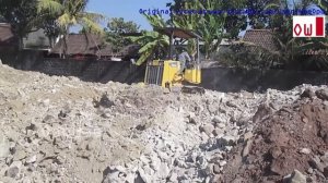 D21A Komatsu Bulldozer Working Hard Pushing Dirt