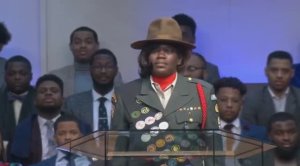 Как зомбируют детей, в университете Церкви АСД, Оквуда.