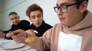 ЕДИМ МЕРЗКУЮ И НЕОБЫКНОВЕННУЮ ЕДУ ПО АЛФАВИТУ ЧЕЛЛЕНДЖ