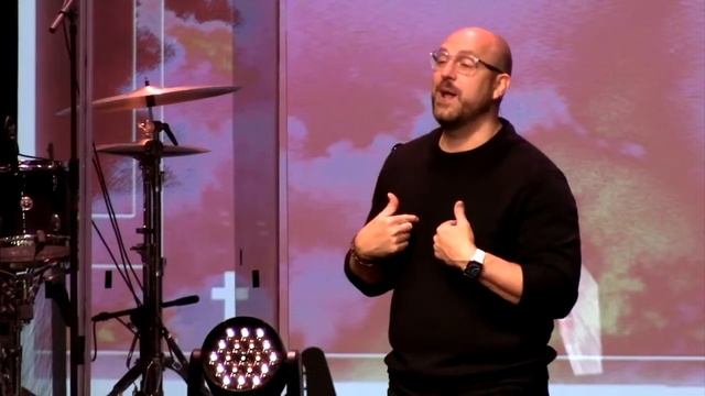 Salem Chapel Online смотреть онлайн