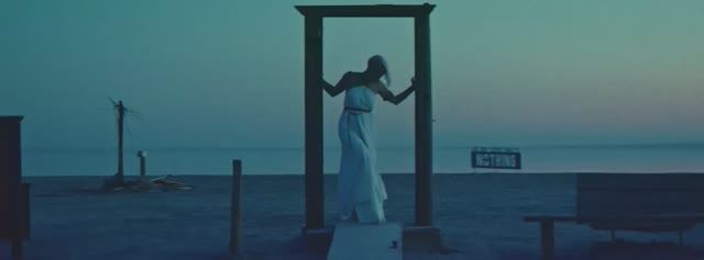 Emma Hewitt & Markus Schulz — INTO MY ARMS