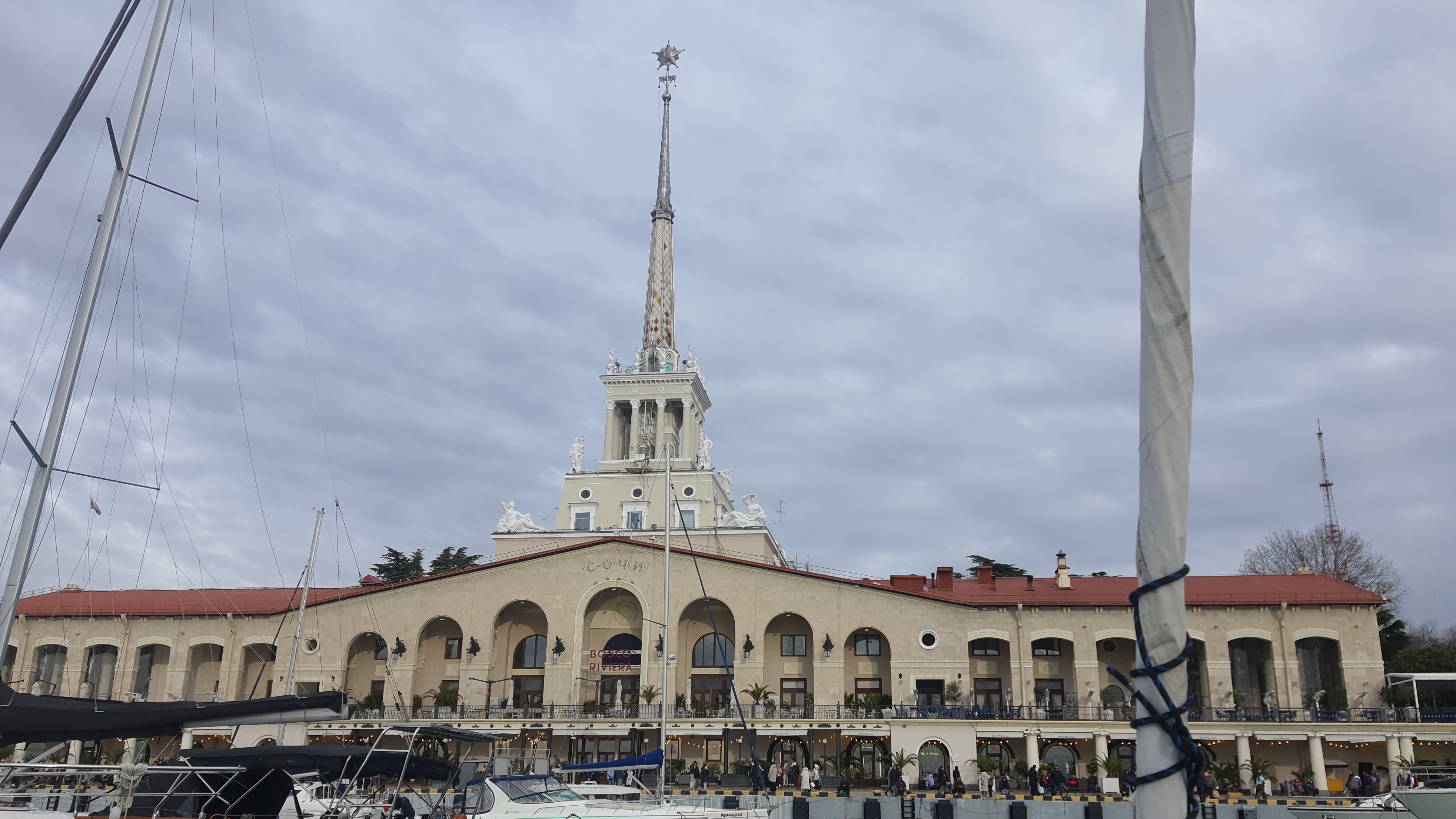 Порт и кафешка Chicko в Сочи смотреть онлайн