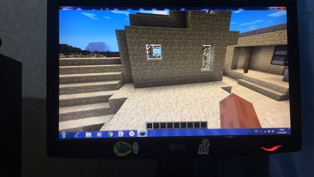 Плюсы и минусы гриферить деревню жителей в Майнкрафт смотреть онлайн