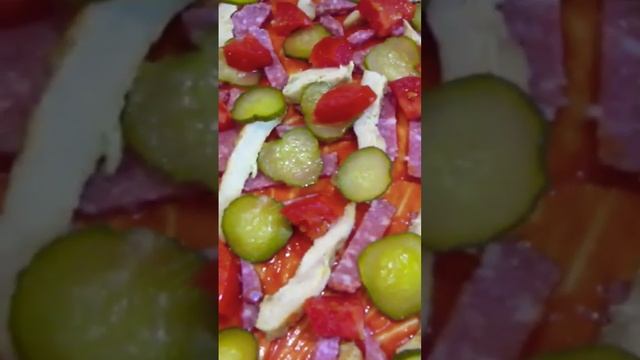 ДОМАШНЯЯ ПИЦЦА на дрожжевом тесте! НАЖИМАЙ на стрелку ! Смотри РЕЦЕПТ! #shorts #пицца смотреть онлайн