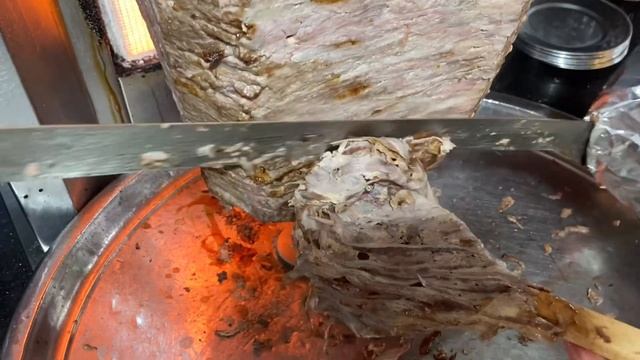 47 TL'ye Et Döner Kebap ( Ayran + Salata Bedava ) Sokak Lezzetleri - Turkish Street Food смотреть онлайн