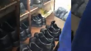 Полировка обуви после нанесения крема