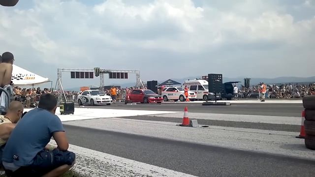 Carat tuning party 2013 - Subaru Impreza vs Mitsubishi Evo смотреть онлайн