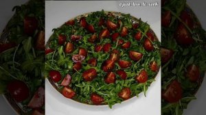 Салат с рукколой и беконом