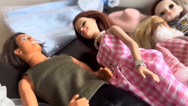 Неделя влогов. День 3. "Осторожно, куклы!")) смотреть онлайн