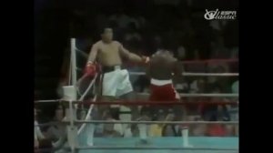 Мухаммед Али издевается над соперником