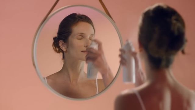 Да омекотим кожата след демакииране с Термална вода Avène смотреть онлайн