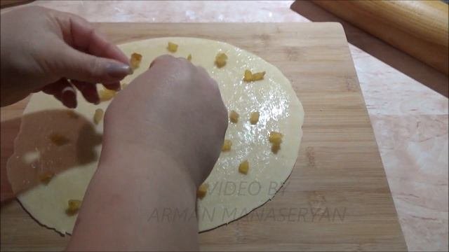 Չամիչով բուլկի   Булочки с изюмом