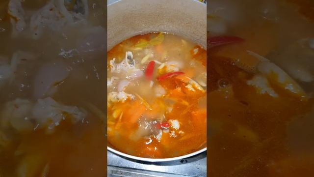 Amazing Cooking Tong Yam Pork Leg and Shrimps Soup Recipe Eating Delicious #shorts смотреть онлайн