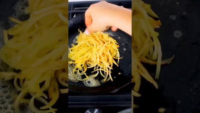 Пицца из картофеля с крем-сыром. Рецепт в описании. #shorts