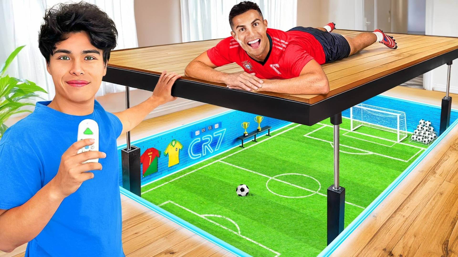 Я построил СЕКРЕТНОЕ футбольное поле для Роналду! смотреть онлайн