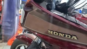 HONDA GL1200 GOLDWING
