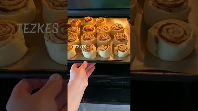 А Вы готовили синнабон булочки? Есть легкий рецепт #синнабон #выпечка #булочки смотреть онлайн