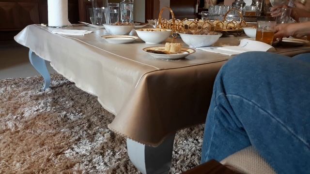 Summer Vlog 🌞🍦| Catching up w/ friend, Marzipan ice cream cake 🍰, Family gathering *A lot of food* смотреть онлайн