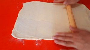 The perfect crunchy puff pastry bars. Идеальные хрустящие батончики из слоёного теста