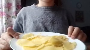 Как приготовить чипсы😋