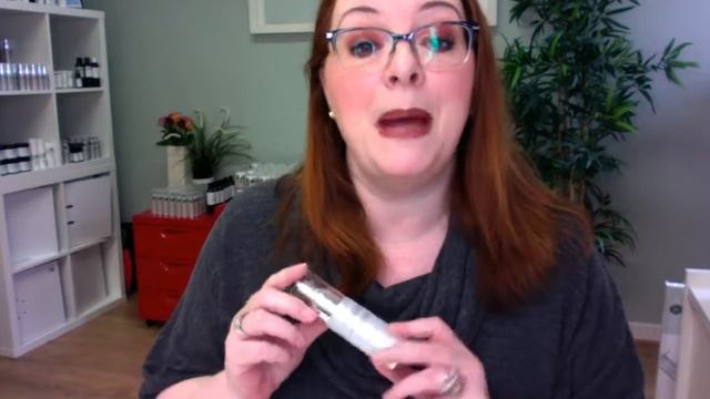 Hyaluronic Moisture Boost revitalising rehydrating serum смотреть онлайн