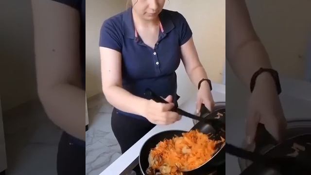 Куриные голени в кефире! НЕОБЫЧНЫЙ И ВКУСНЫЙ УЖИН! смотреть онлайн