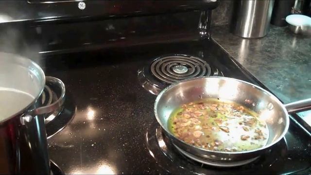 Garlic Spaghetti смотреть онлайн