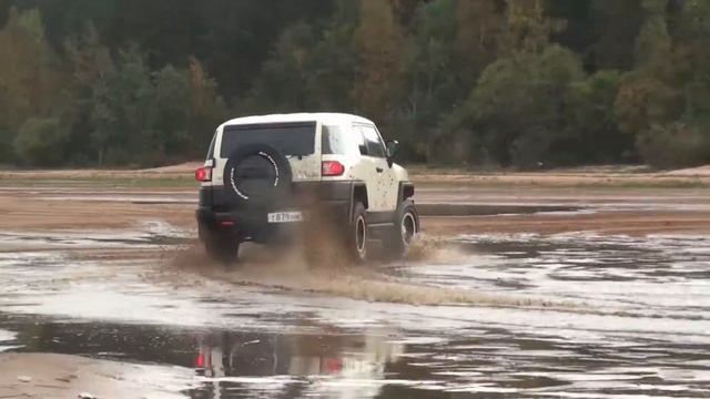 FJ Cruiser смотреть онлайн
