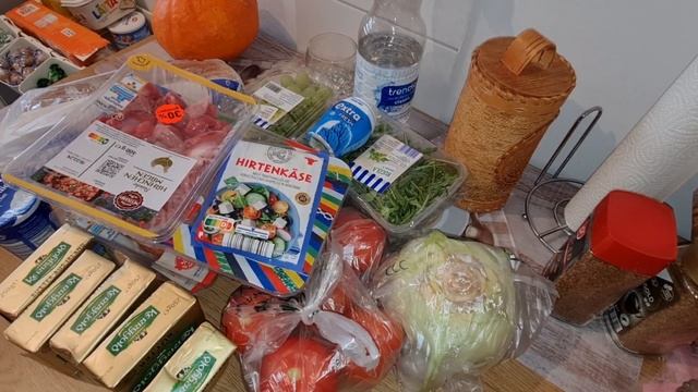 Закупилась. всего на 31€/ Вашей семье это понравится, настоящая еда гурманов. смотреть онлайн