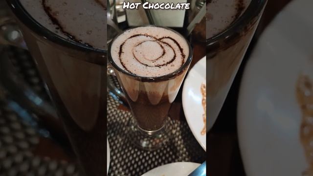 Hot Chocolate #shorts смотреть онлайн