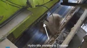 При экструзии глины