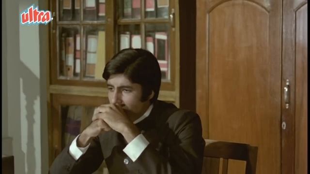 Amitabh Bachchan & Mala Sinha as young lovers | Sanjog | Bollywood Scene 3/28