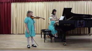 Карина и Маргарита  Рядчины, 1 место (Младшая группа, камерные и инструментальные ансамбли) ДМШ №33