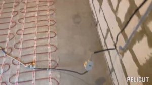 Сделали новую электропроводку в дачном домике с баней, электропроводка в гофре открытая.