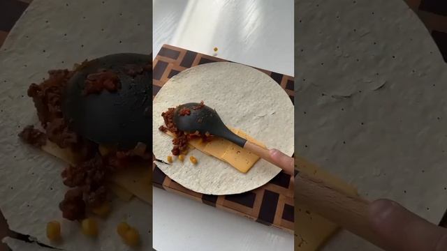 Пикантный мексиканский буррито 🌯 смотреть онлайн