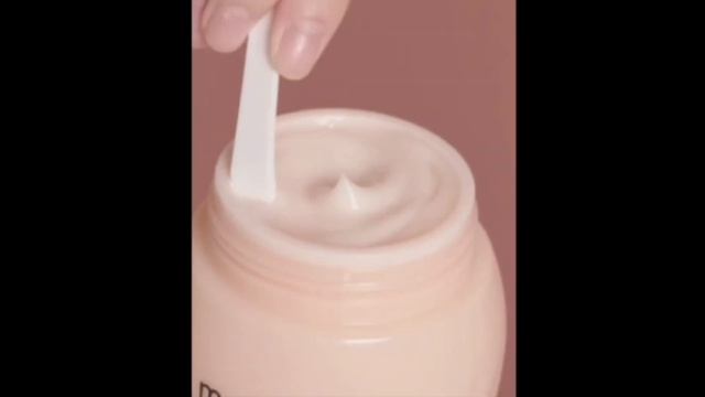 MOISTFULL COLLAGEN CREAM смотреть онлайн