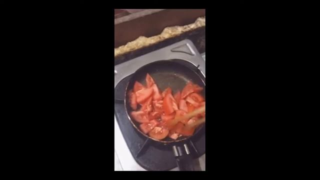 Buffalo with tomato sauce смотреть онлайн