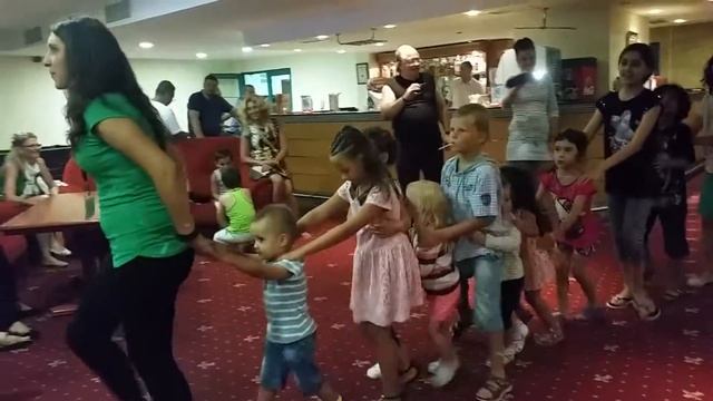 EL TREN-MINI DISCO смотреть онлайн