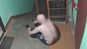 Сосед-дебошир держит в страхе жителей одного из домов Ярославля