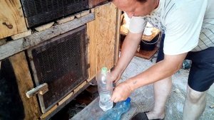 Поилка для кроликов.