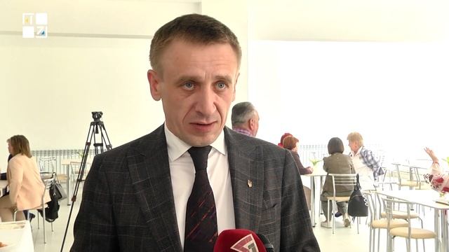 СОЛОДКІ ВАРЕНИКИ ТА МОРКВ'ЯНИЙ СУП| Їжа від Клопотенка для школярів. смотреть онлайн