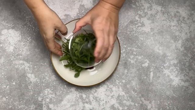 КАК ПРИГОТОВИТЬ САЛАТ С ГОВЯДИНОЙ И ГРАНАТАМИ? Оригинальный, без майонеза, праздничный и вкусный смотреть онлайн