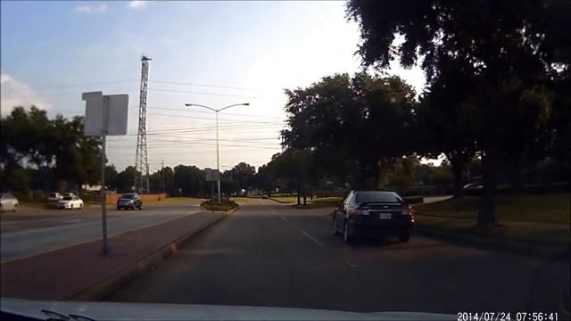 Toyota Corolla Incident. TX License plate  CYV 9536. 07-24-2014 смотреть онлайн