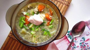 Суп с яйцом и зеленью