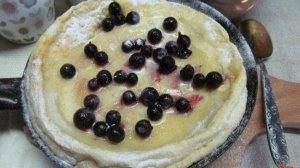 Панкейк с ягодами в духовке