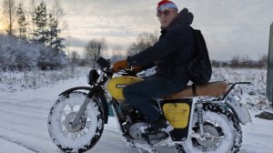 В Новый Год на мотоцикле ИЖ Планета 🧑🎄🐝🏍️