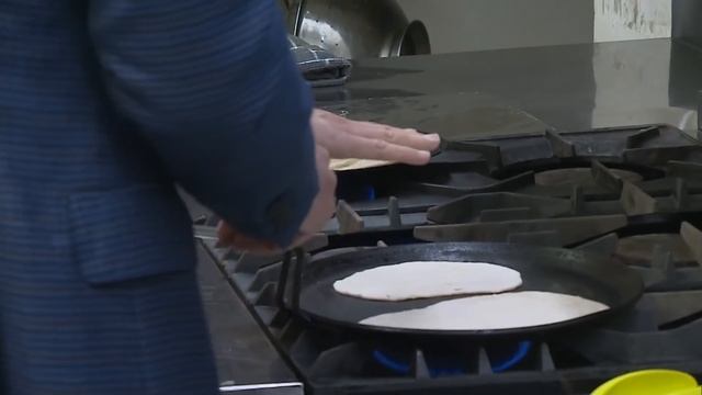 Prince William and Kate Make Chapatis With Sikh Women's Group at Holyrood