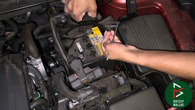 How to change Mazda CX8 car battery смотреть онлайн