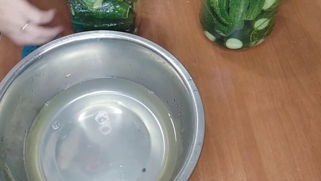 Соленые огурцы на зиму.Енемнің әдісі бойынша. Қазақша рецепт. Қысқа банка жабу. смотреть онлайн